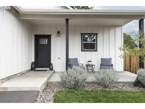 1159 SW Cherry Street Dallas OR 97338