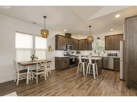 1159 SW Cherry Street Dallas OR 97338