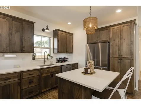 1159 SW Cherry Street Dallas OR 97338