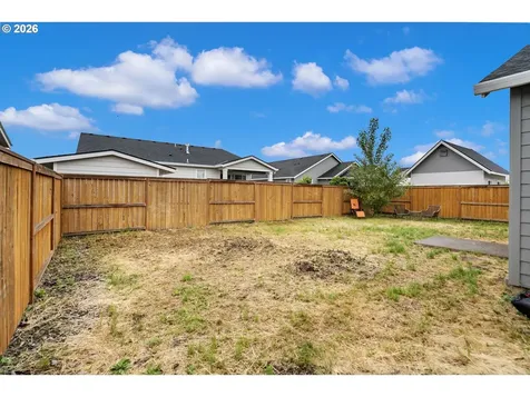 1480 Sunflower Street Woodburn OR 97071
