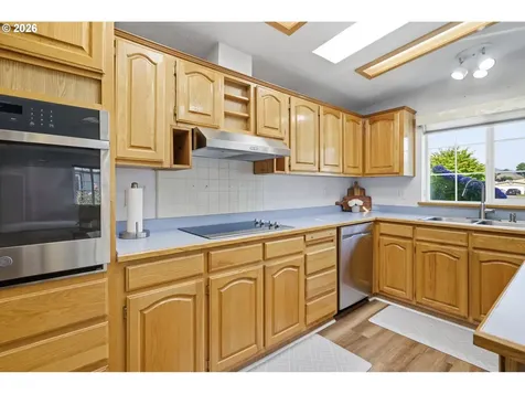 3355 N Delta Highway Eugene OR 97408