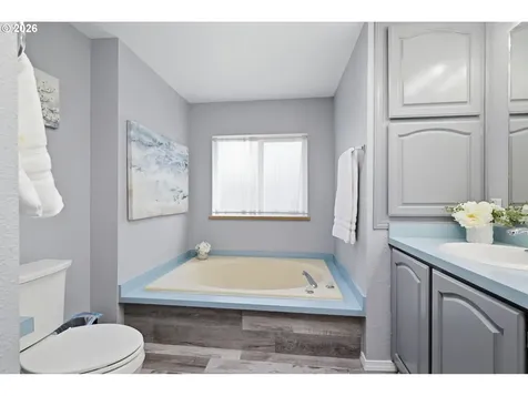 3355 N Delta Highway Eugene OR 97408