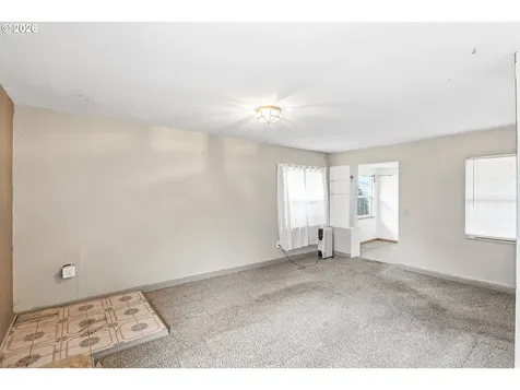 12510 SE Raymond Street Portland OR 97236