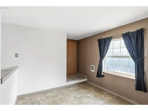 12510 SE Raymond Street Portland OR 97236