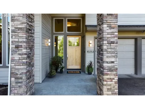 10253 NW Engleman Street Portland OR 97229