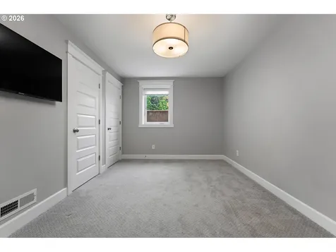 4061 SE Lexington Street Portland OR 97202