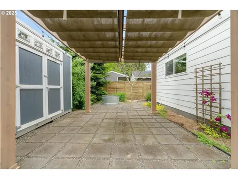 10258 N Allegheny Avenue Portland OR 97203