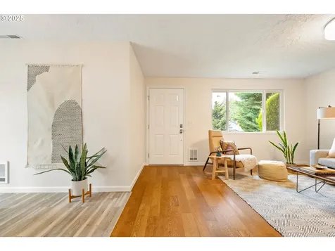 10258 N Allegheny Avenue Portland OR 97203