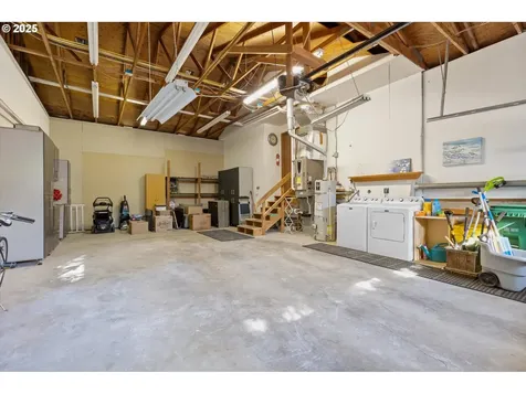 4623 SW 55th Place Portland OR 97221