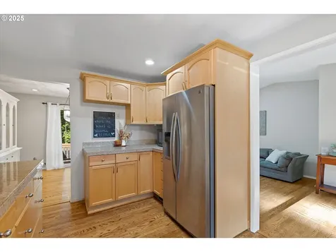 4623 SW 55th Place Portland OR 97221