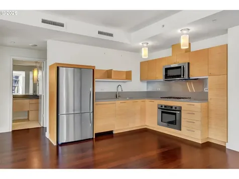 3601 S River Parkway Portland OR 97239