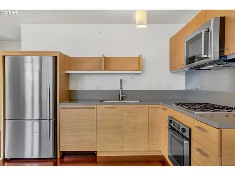 3601 S River Parkway Portland OR 97239