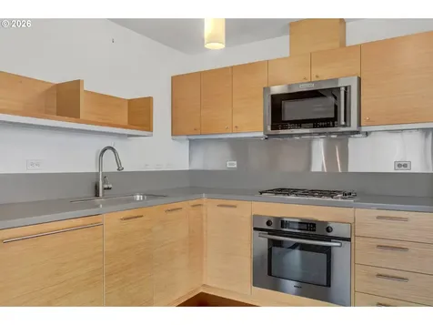 3601 S River Parkway Portland OR 97239