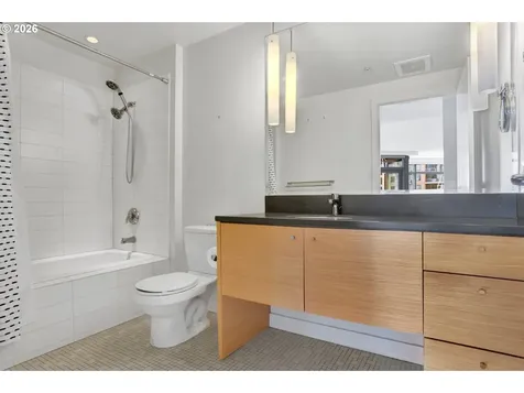 3601 S River Parkway Portland OR 97239