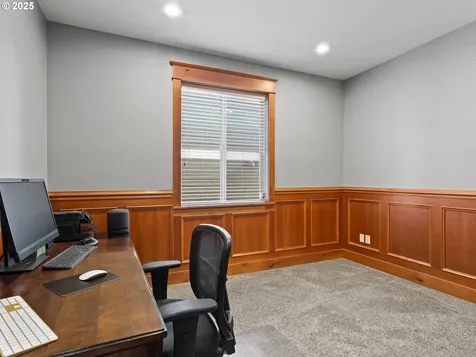 889 W T Street Washougal WA 98671