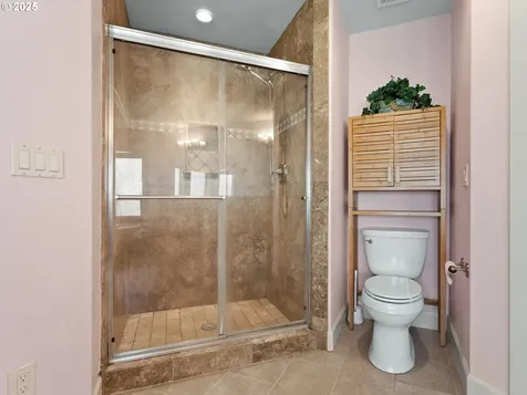 889 W T Street Washougal WA 98671