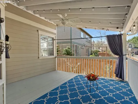 889 W T Street Washougal WA 98671