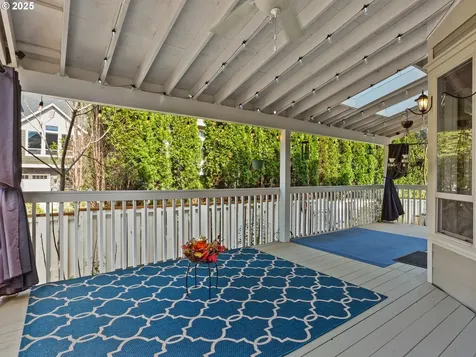 889 W T Street Washougal WA 98671