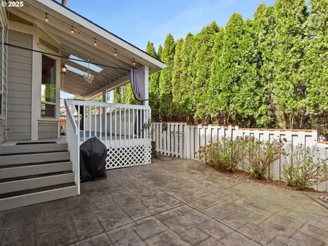 889 W T Street Washougal WA 98671