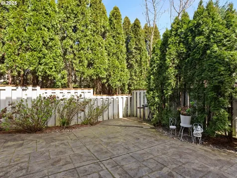 889 W T Street Washougal WA 98671