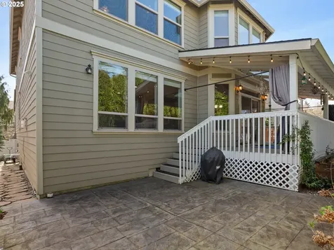 889 W T Street Washougal WA 98671