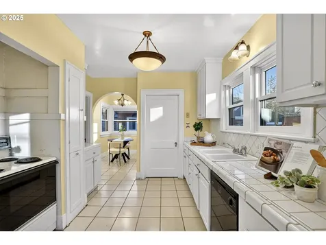 2614 NE 42nd Avenue Portland OR 97213