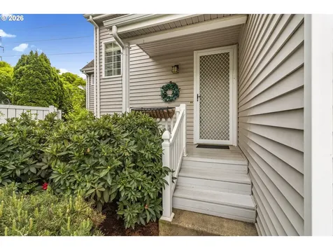 482 Covey Lane Eugene OR 97401