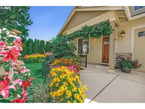 12015 NE 16th Street Vancouver WA 98684