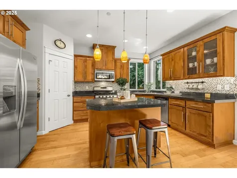 12015 NE 16th Street Vancouver WA 98684