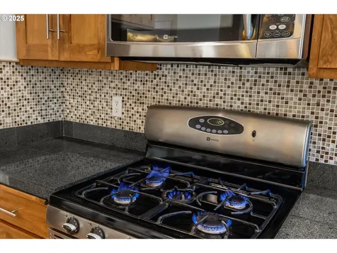 12015 NE 16th Street Vancouver WA 98684
