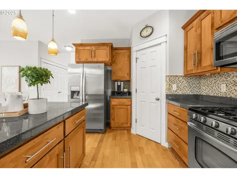 12015 NE 16th Street Vancouver WA 98684