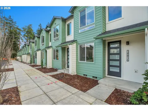 14822 NE Couch Street Portland OR 97230