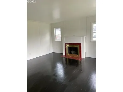 15725 SE Stark Street Portland OR 97233