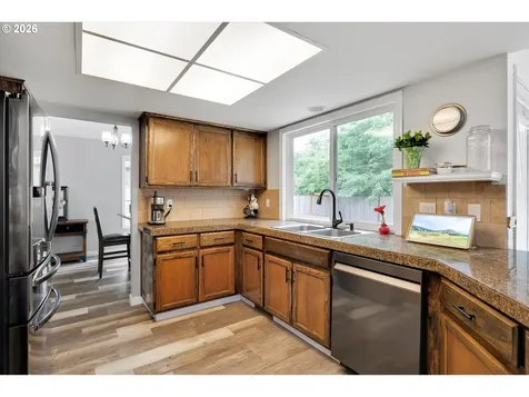 21267 NW Cannes Drive Portland OR 97229