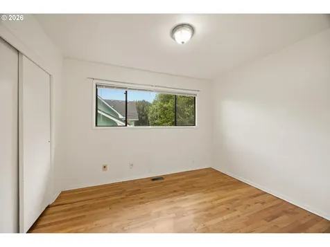 8419 SE 32nd Avenue Portland OR 97222