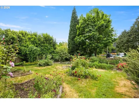 8419 SE 32nd Avenue Portland OR 97222