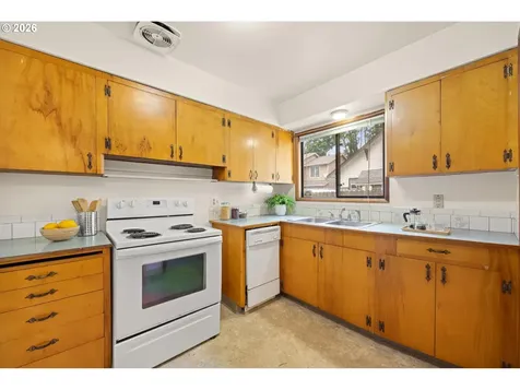 8419 SE 32nd Avenue Portland OR 97222