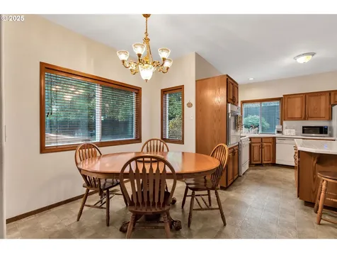 7829 SW 174th Place Beaverton OR 97007