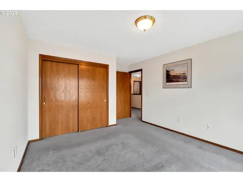 7829 SW 174th Place Beaverton OR 97007