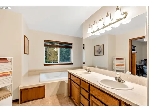 7829 SW 174th Place Beaverton OR 97007