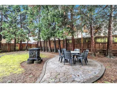 7829 SW 174th Place Beaverton OR 97007
