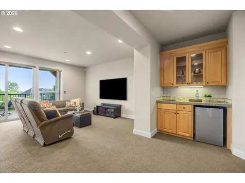 10225 NW Langworthy Terrace Portland OR 97229