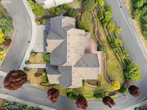 10225 NW Langworthy Terrace Portland OR 97229