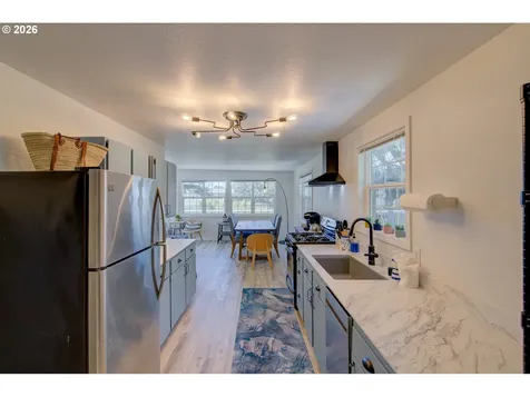 124 E Sitka Street Cannon Beach OR 97110