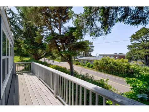 124 E Sitka Street Cannon Beach OR 97110