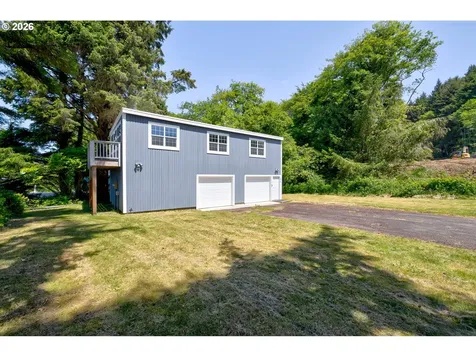 124 E Sitka Street Cannon Beach OR 97110