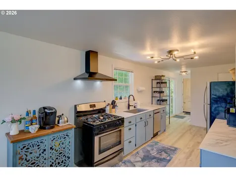 124 E Sitka Street Cannon Beach OR 97110