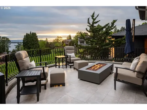 2308 NW 84th Loop Vancouver WA 98665