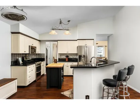3304 NW 116th Way Vancouver WA 98685
