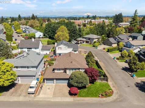 3304 NW 116th Way Vancouver WA 98685